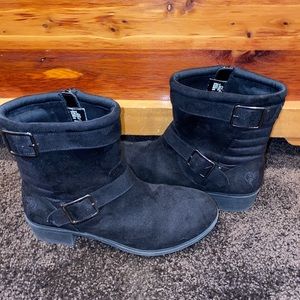 black boots